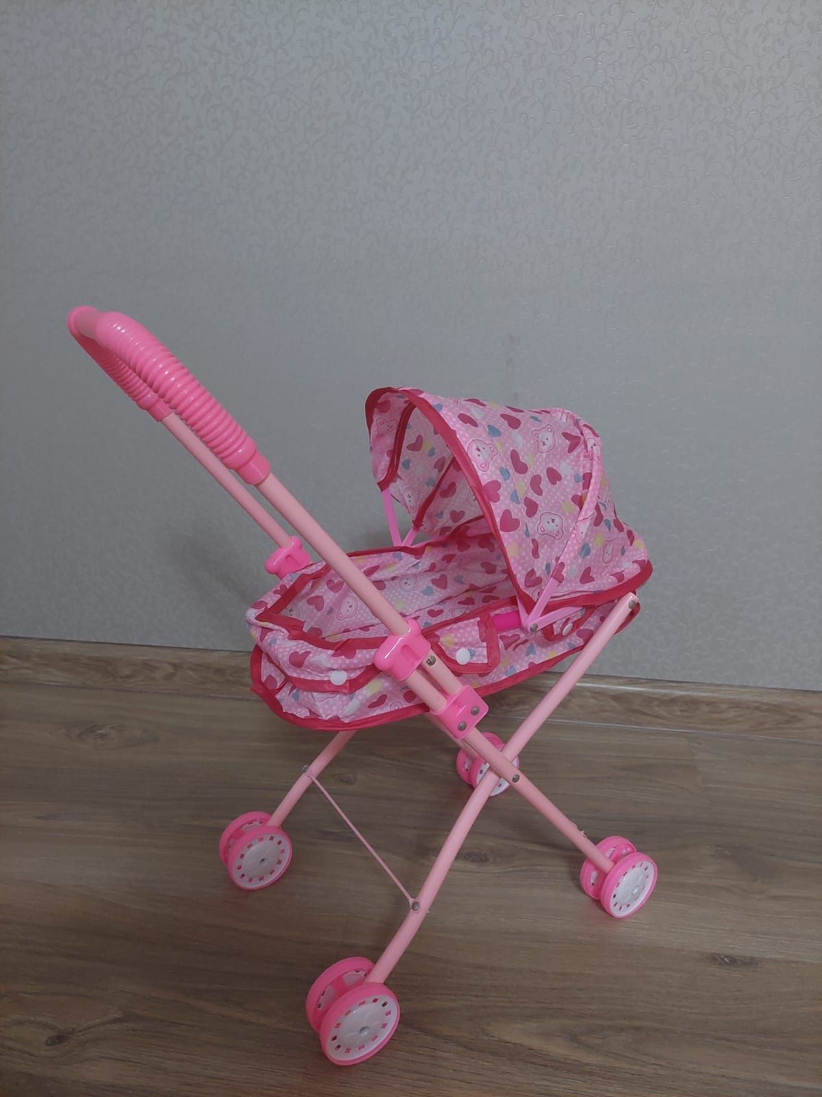 Продам игрушечную коляску