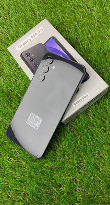 Samsung a54 почти как новый