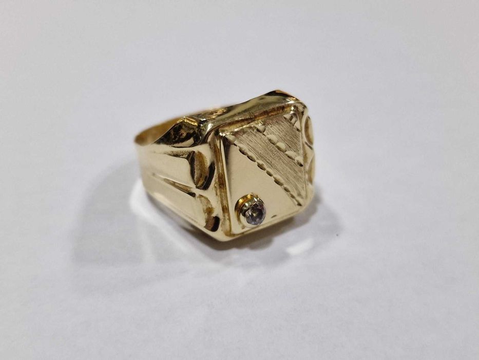 Златен пръстен 14К / 3,09 гр.