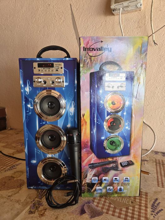 Vând boxă cu Bluetooth