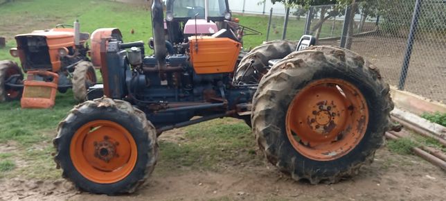 Tractor universal utb 550 4x4 dt