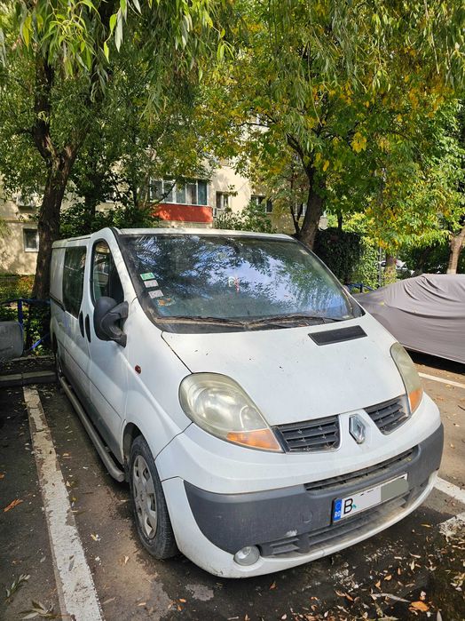 Renault Trafic - Mixt 5 locuri, variata lunga