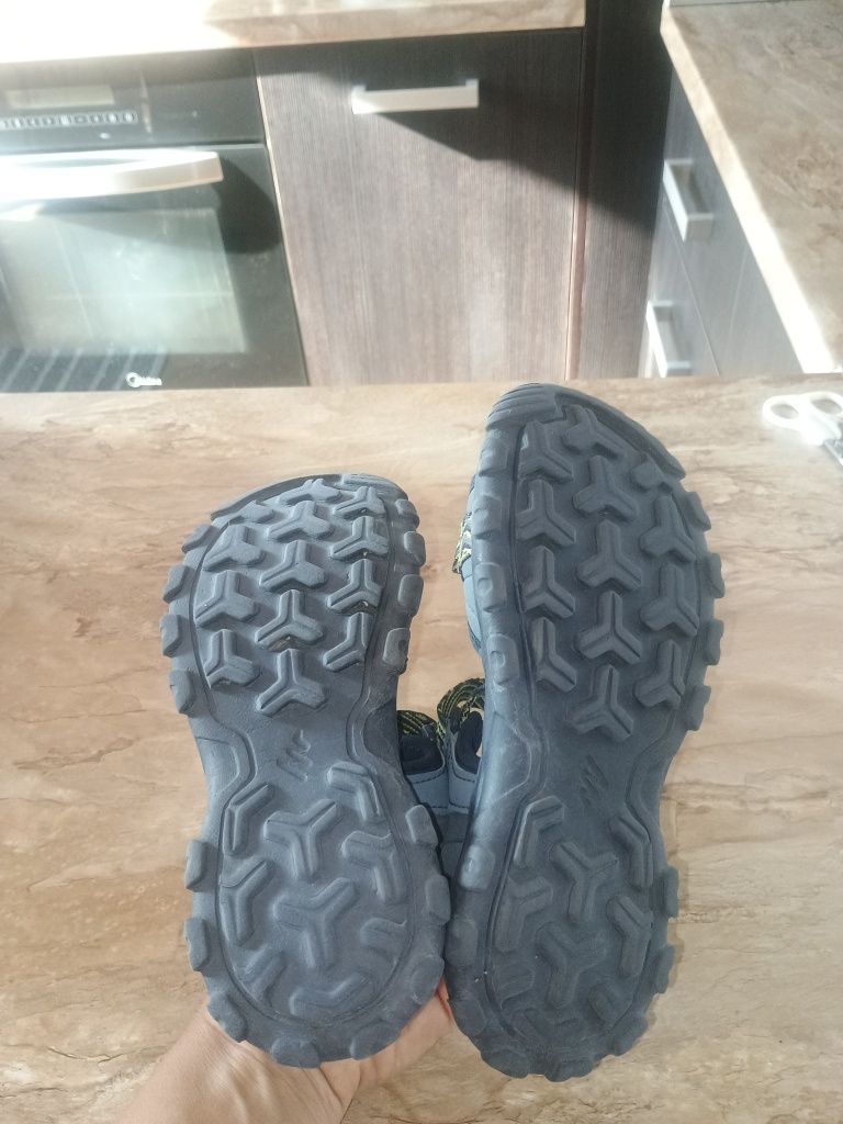 Сандали Decathlon 32-33 номер
