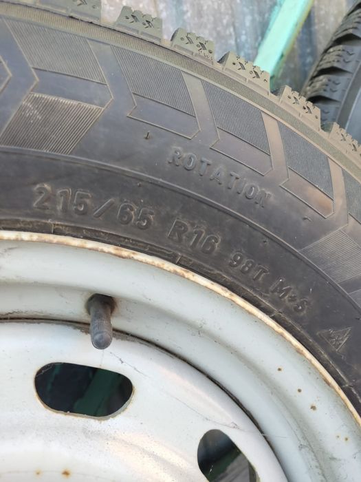 Продам комплект дисков с резиной