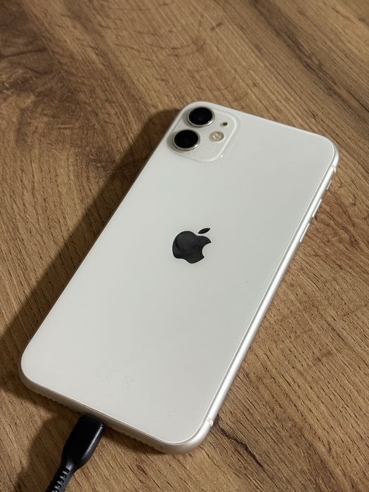 Айфон 11 в отличном состоянии