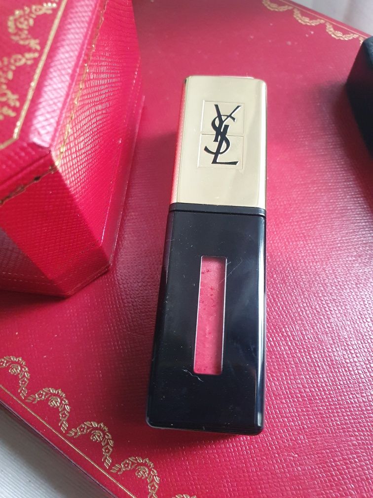 YSL лак червило за устни. Внос Лондон.