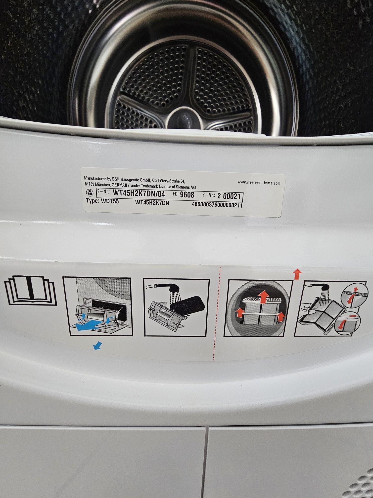 Сушилня с термопомпа SIEMENS iQ300