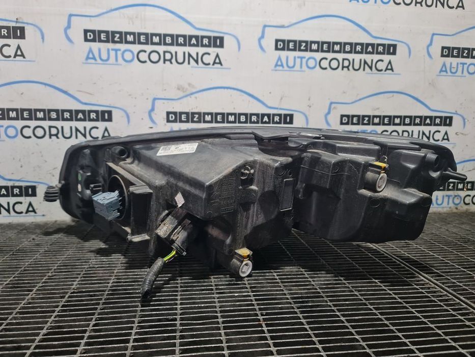 Far Dreapta Jaguar E - PACE 2017 - 2020 SUV 4 Usi (1376) LED X540HLUKRHMID