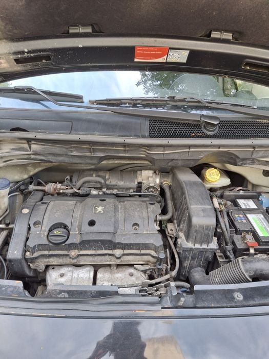 Vând Peugeot 1007 automata,  an fabricație 2005, km 146000,motor 1,6
