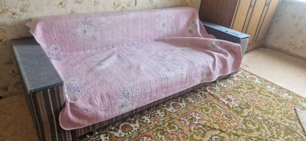 Продам диван дёшево!!!