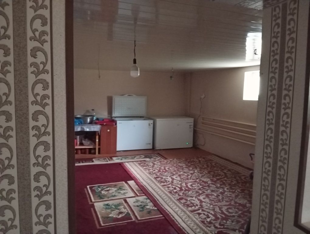 Куктеракда 8 сотух, 4 хонали уй, барча шароитлари билан. 180000 у.е.