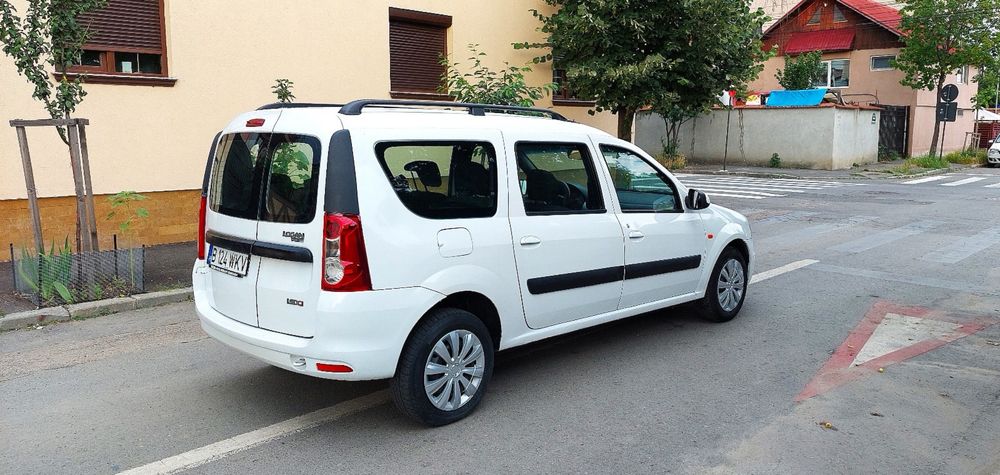 Logan MCV 7 locuri cu AC, Proprietat
