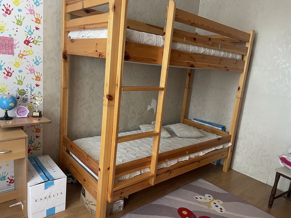 Масивно двуетажно легло чам