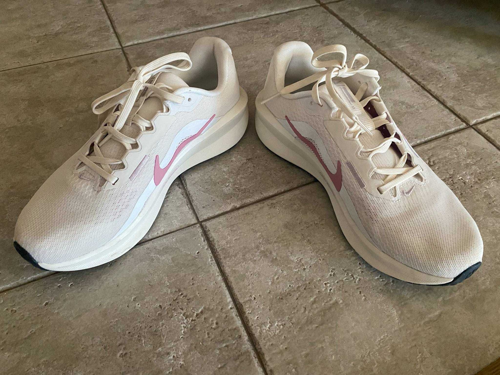 Маратонки Nike 39 номер