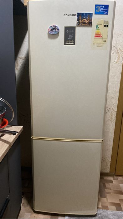 Отличный холодильник