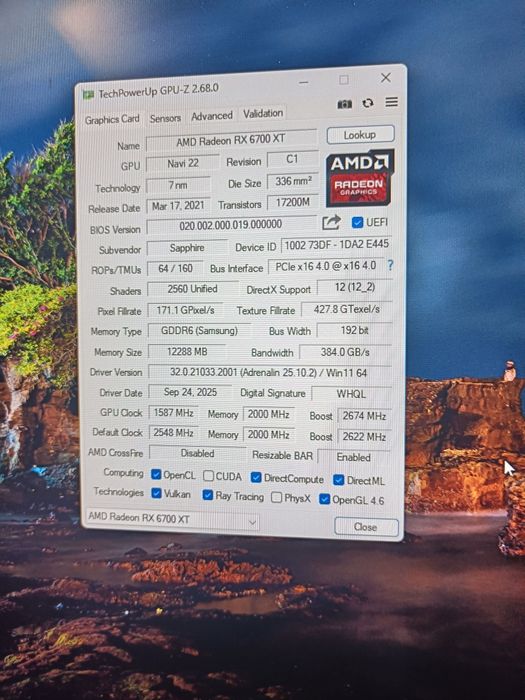 Placa video Sapphire Nitro+ RX6700xt