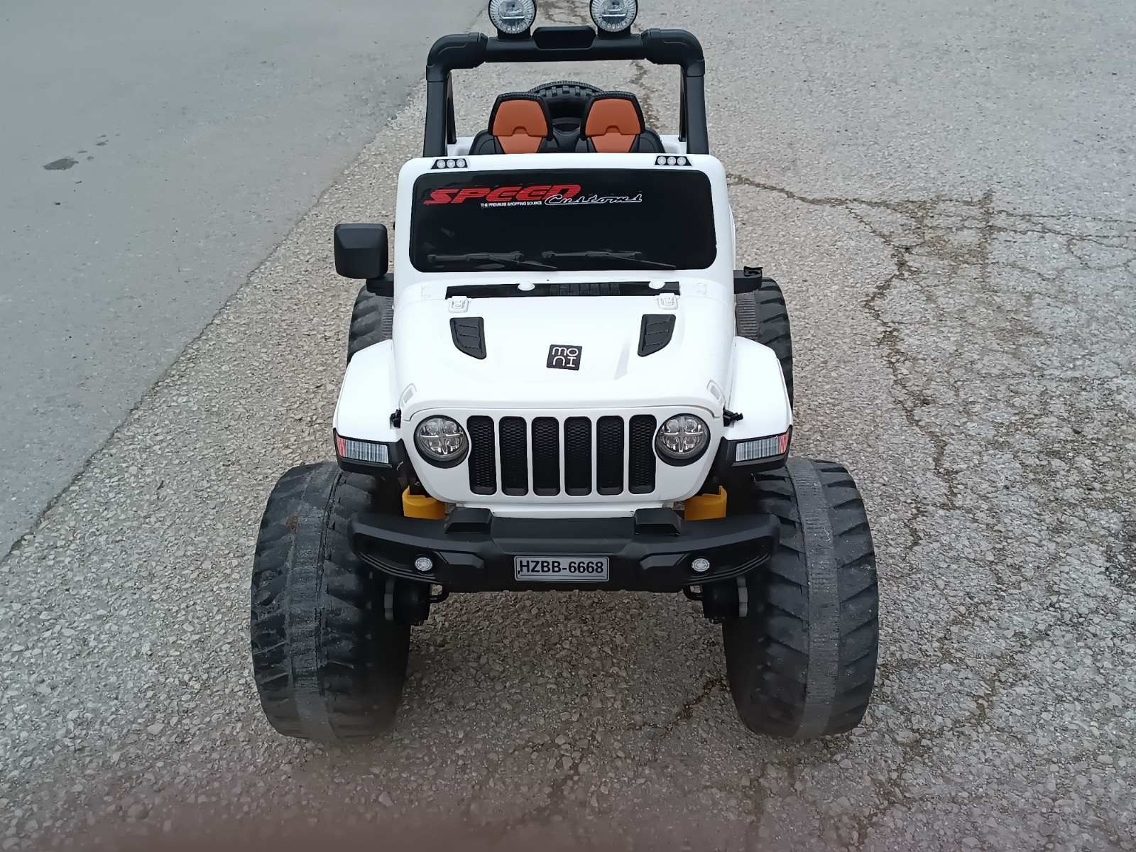 Акумулаторен джип 4×4