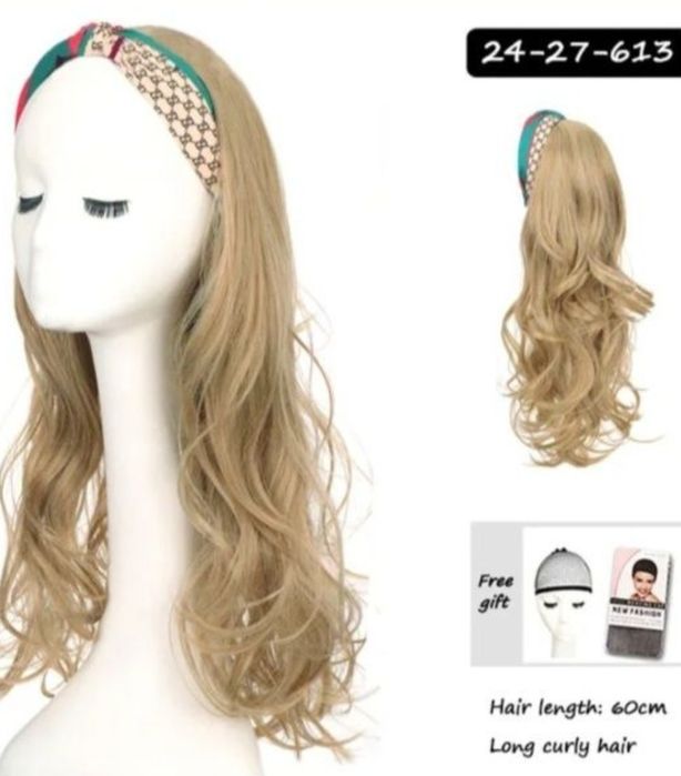 Perucă blondă cu coronita