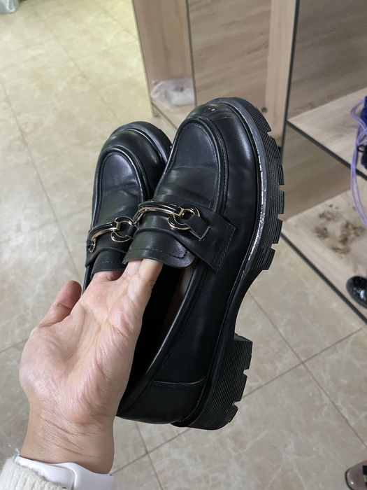 Туфли продаю, лоферы