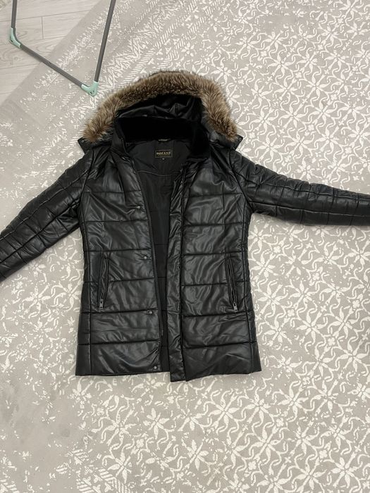 Продам куртку зимнюю