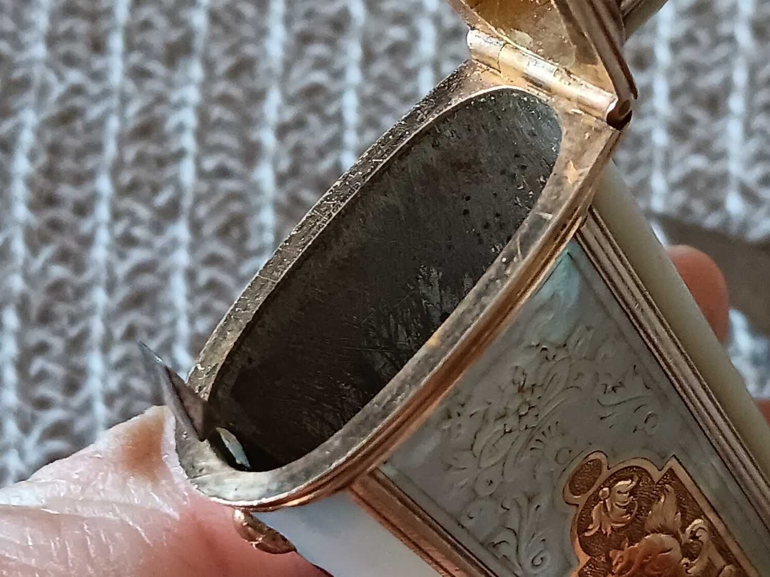 1700s Trusou de voiaj trusa de manichiura aur 14kt perioada 1800