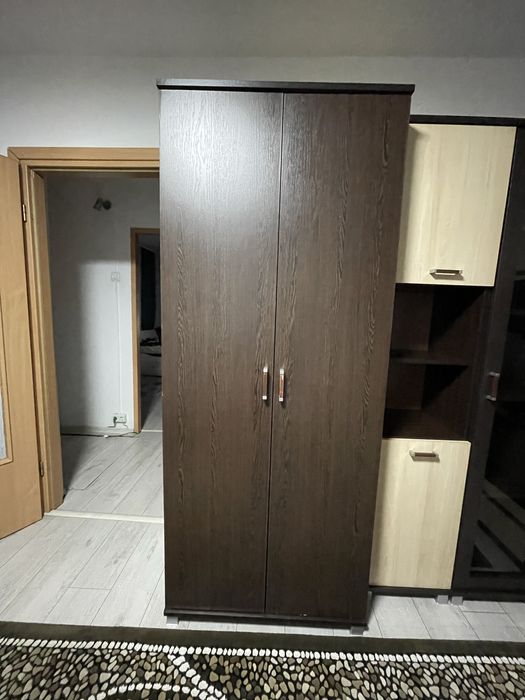 Vand mobila de sufragerie