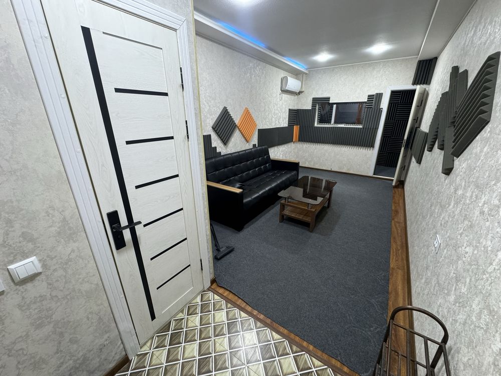 Studiya sotiladi ofis qilib ham ishlatsa boladi