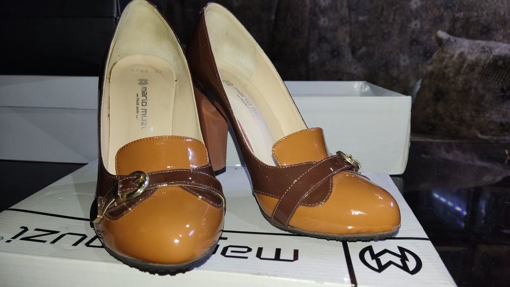 Женские туфли 37 размер