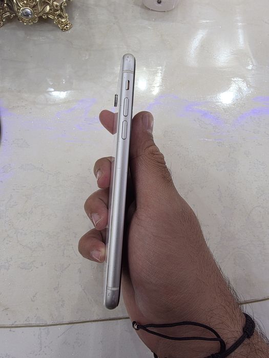 Като нов Iphone xr 64GB може и бартер