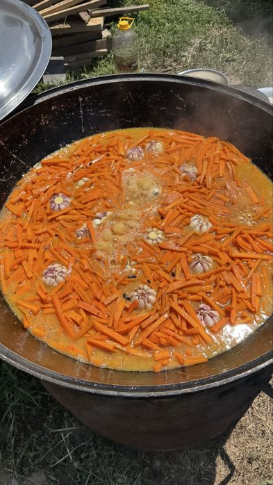 Выездной Повар: сочный и вкусный: Сырне, Куырдак, Казан кебаб, Плов.