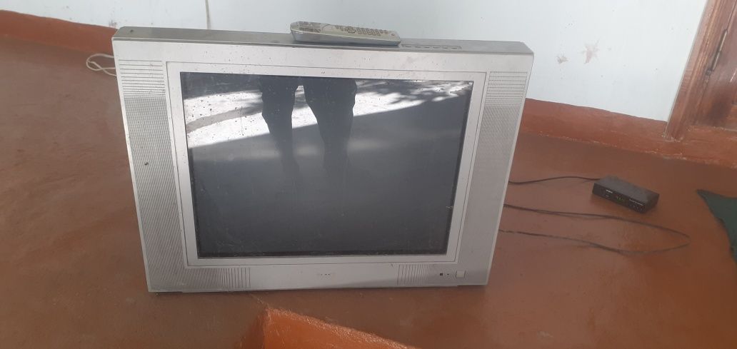 Televizor  sotiladi