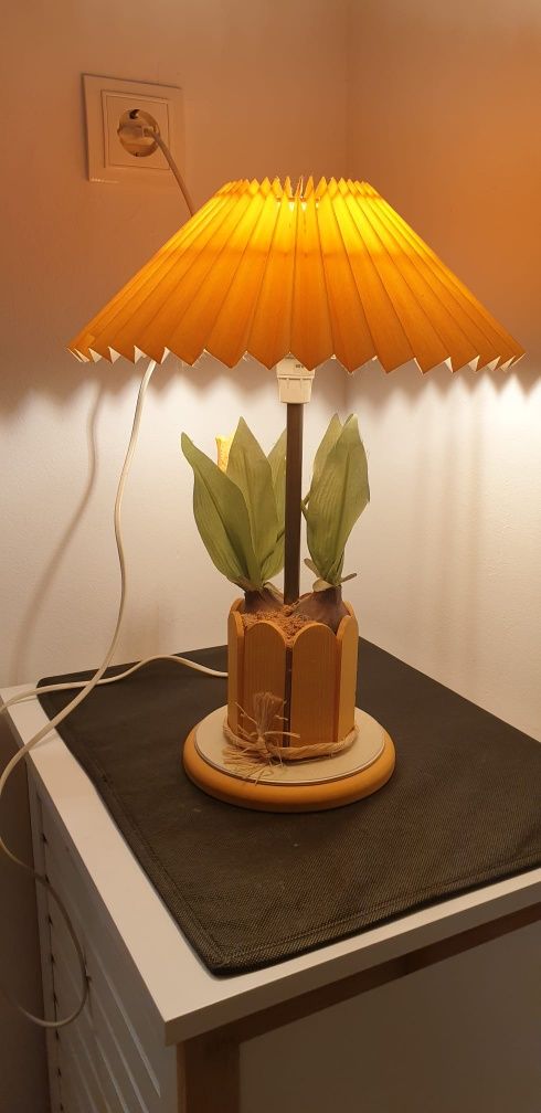 Accesoriu decorațiune lampa veioza vintage colectie lemn Franța 1970