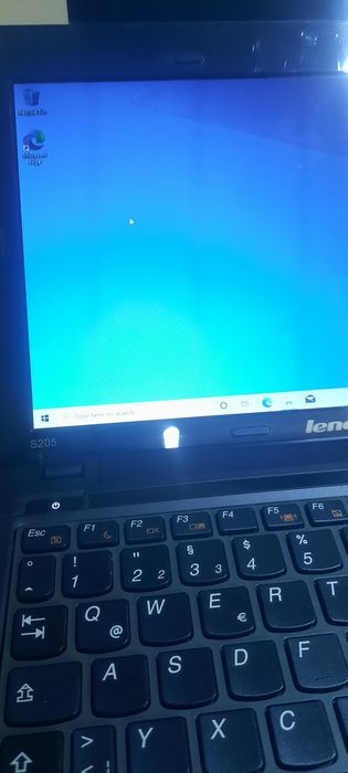 Laptop Lenovo ideapad S205