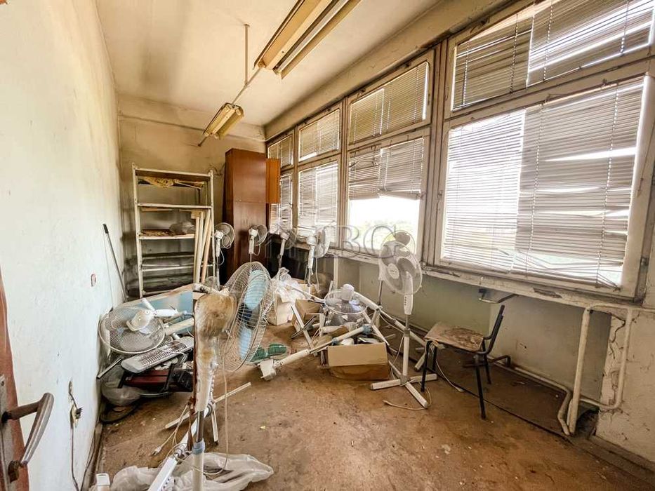 Продава се Промишлена сграда в Русе, Дружба 3 - 648 кв.м за 263 €/кв.м - Снимка #6