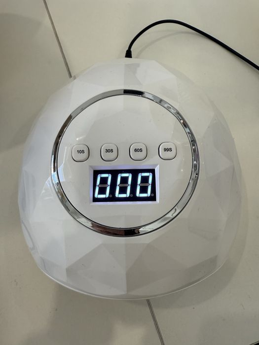 Продам лампу для маникюра