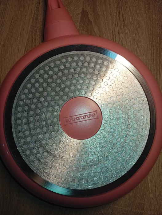 Нови Комплект тенджери и тигани Royalty Line, идея за подарък