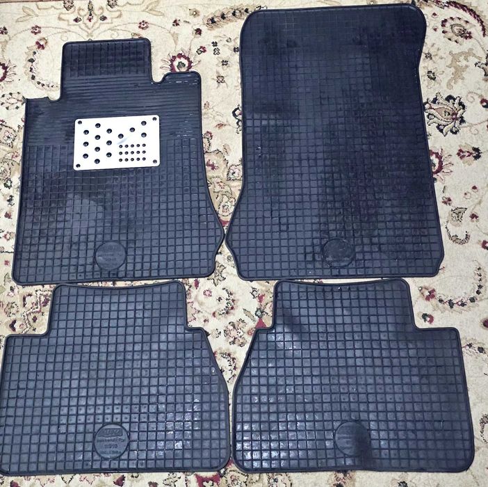 Коврики салона W210.
