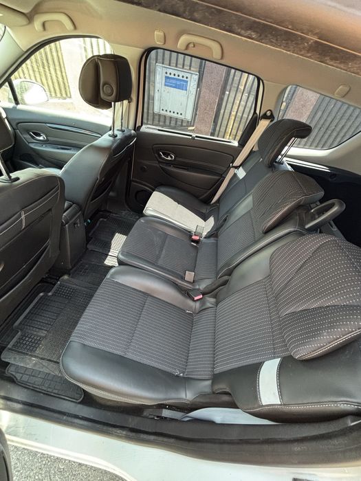 Renault scenic bose edition