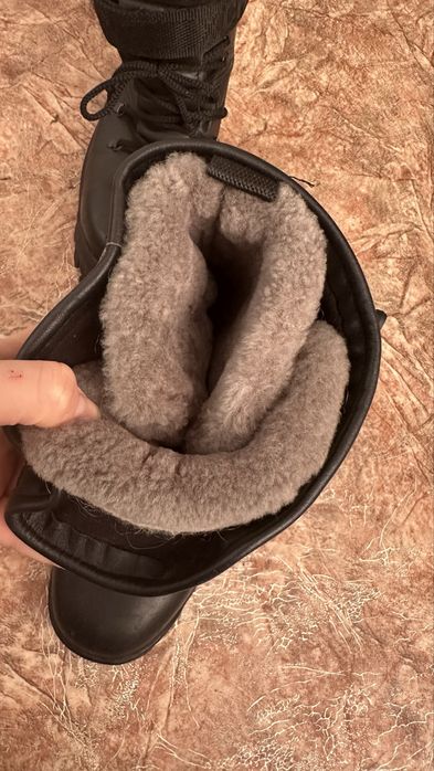 Продается берцы лось.