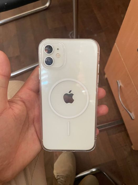 Srochno sotiladi Iphone 11 64 gb
