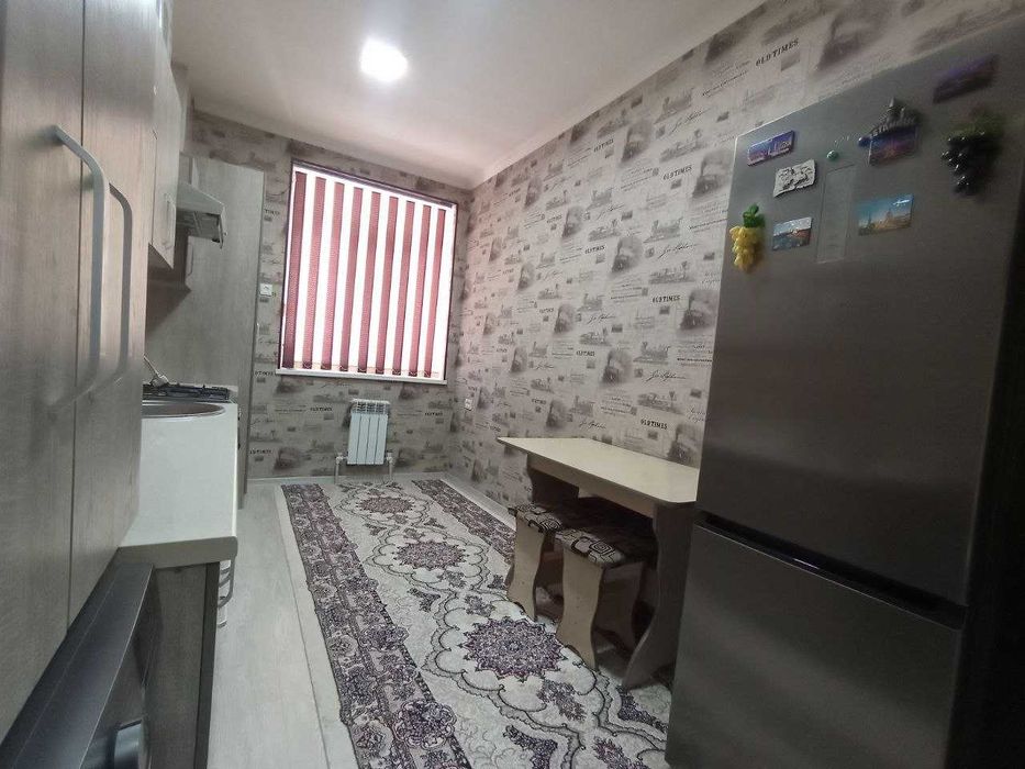 Продаётся 4х комн квартира на 1 этаже Ор-р 5 микрорайон Жомий