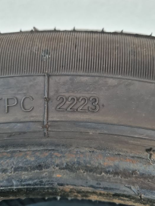 Зимни гуми 2 броя OVATION W586 185 55 R15 дот 2223