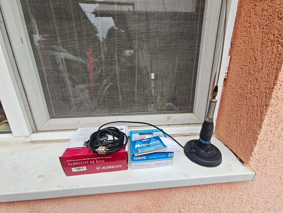 Statie CB. AE6110 și antena 145cm