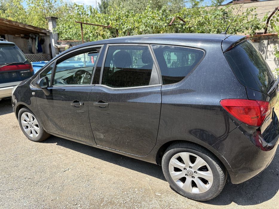 Opel meriva 2013 газ/бензин