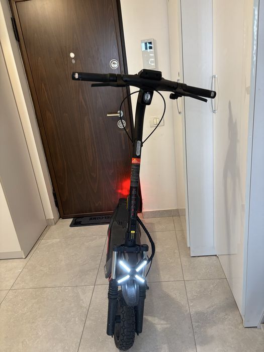 Trotineta electrica Segway ZT3Pro