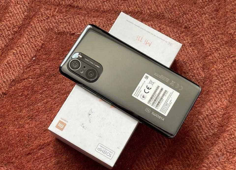 Xiaomi Mi 11i 5G; 256 GB; Cosmic Black