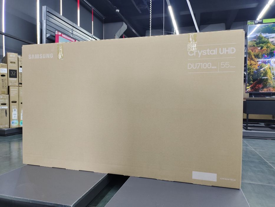 Televizor sotiladi 55 dyum Samsung