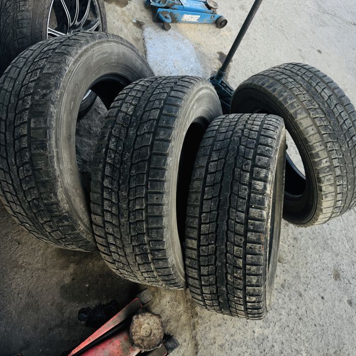Продам шины зимние
