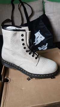 Dr Martens Boots Snakeskin, nr 43, noi_bej deschis