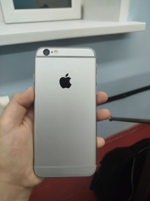 Продаю айфон 6 или обмен айфон 8 с моей доплатой